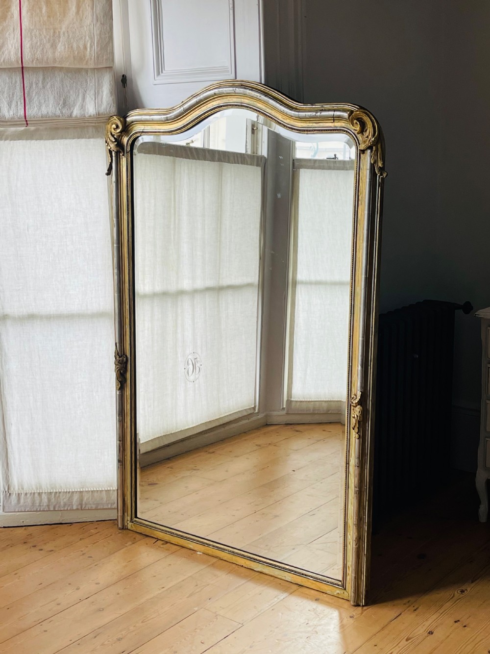 Large antique French gilt and silver gilt mirror  View VIII