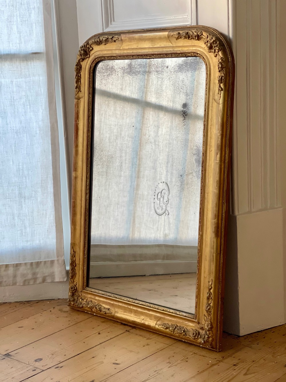Antique French gilt Louis Philippe mirror