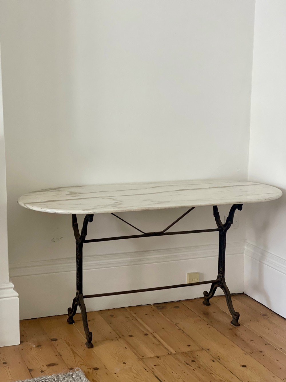 Antique French marble and iron bistro garden table  View IX