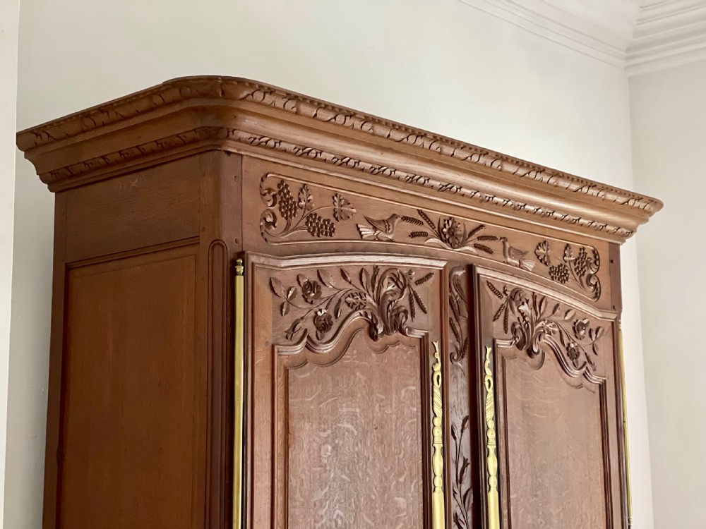 Antique French oak armoire with hanging rail View VII