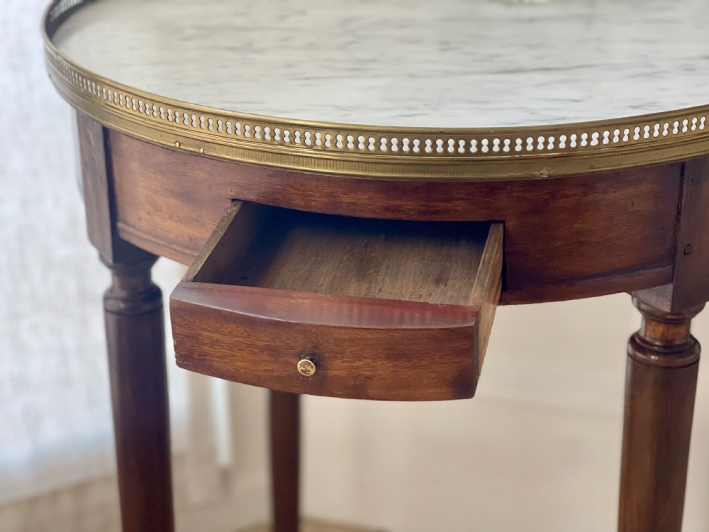 Antique French round « bouillotte » marble table View V