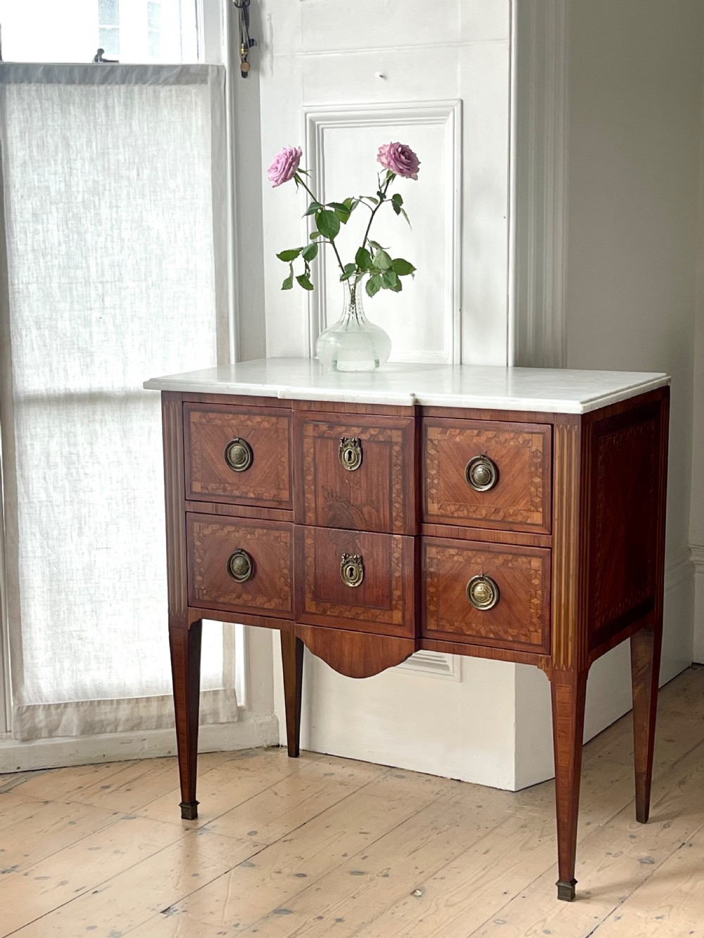 Antique French Louis XVI « commode » chest of drawers  View V