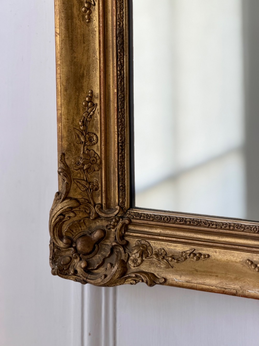 Antique French gilt rectangular mirror View V