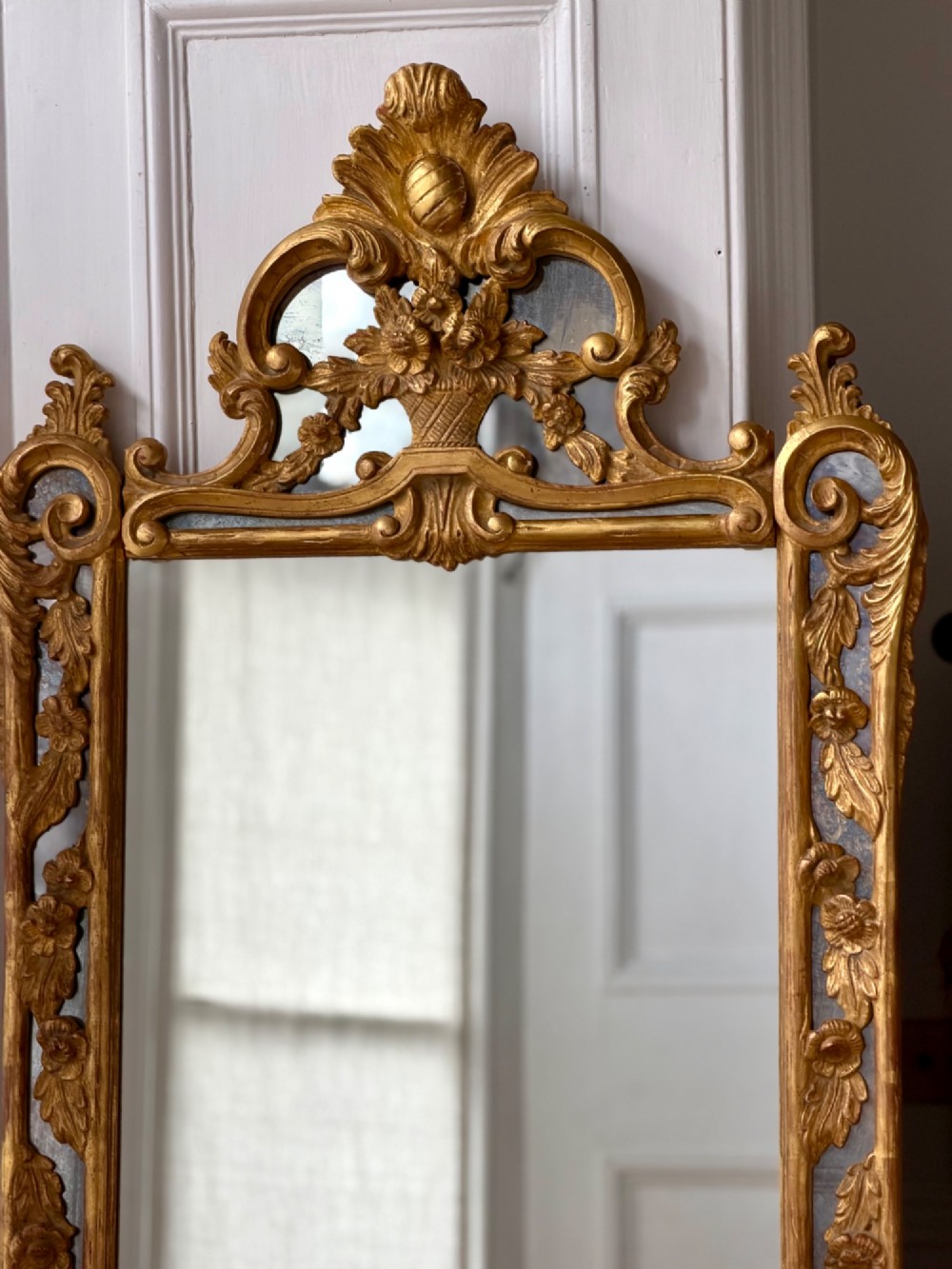 19th century French giltwood mirror View IX