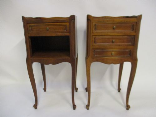 pair of french elegant fruitwood bedside tables - CATEGORY: ANTIQUE CABINETS - DATED 1900