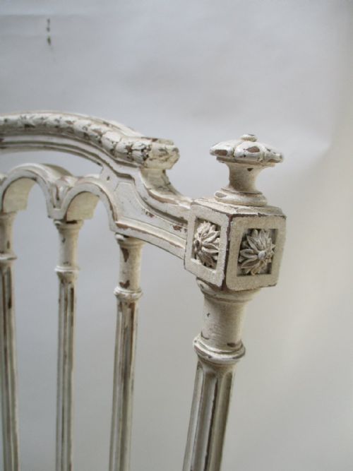 STUNNING FRENCH ELEGANT PAIR OF DECORATIVE CARVED CHAIRS - ADDITIONAL PHOTO 4