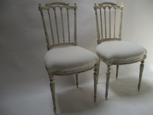 STUNNING FRENCH ELEGANT PAIR OF DECORATIVE CARVED CHAIRS - ADDITIONAL PHOTO 5