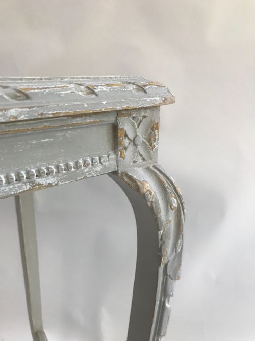 FRENCH DECORATIVE PAINTED TABLE - ADDITIONAL PHOTO 4