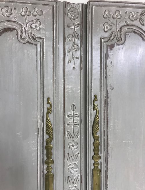 PAIR OF FRENCH WALNUT DOORS - ADDITIONAL PHOTO 5