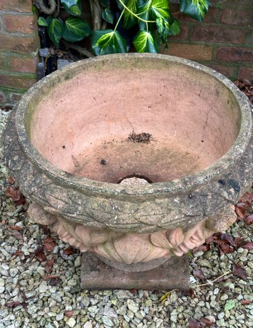 LARGE TERRACOTTA URN - ADDITIONAL PHOTO 4