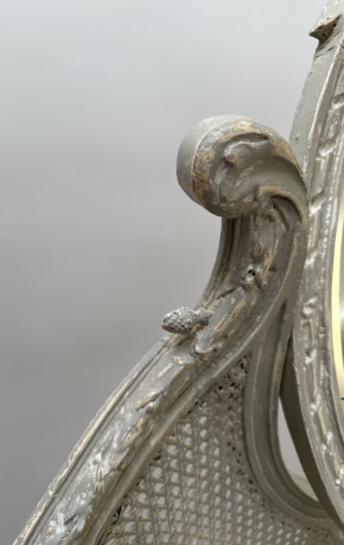 STUNNING FRENCH DECORATIVE DRESSING TABLE - ADDITIONAL PHOTO 3