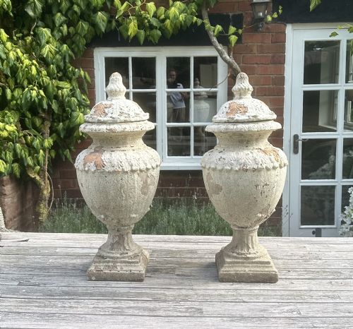 PAIR OF ITALIAN TERRACOTTA URNS - ADDITIONAL PHOTO 3