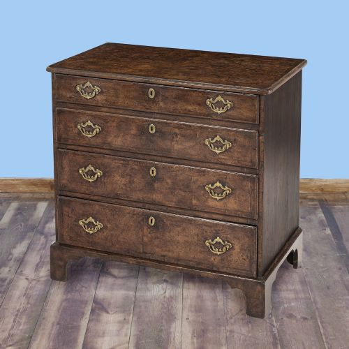 GEORGE II PERIOD BURR ELM AND FEATHER BANDED CHEST - ADDITIONAL PHOTO 2