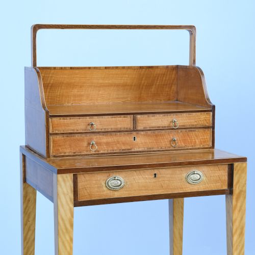 A SMALL 18TH CENTURY ENGLISH TABLE GEORGIAN CHEVERET - ADDITIONAL PHOTO 4