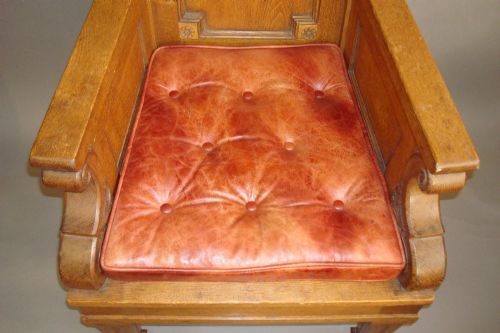MID C19TH IMPOSING OAK THRONE CHAIR - ADDITIONAL PHOTO 2