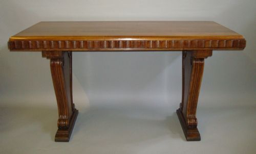 Stylish Early C20th Walnut Centre Table