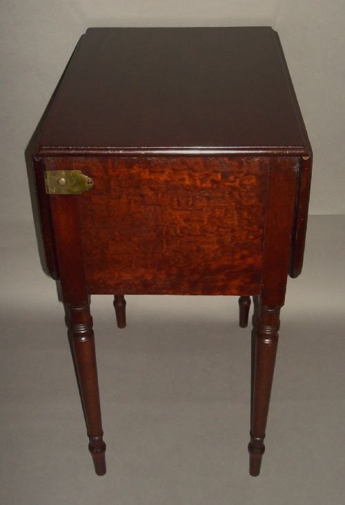 A RARE REGENCY MAHOGANY DECEPTION TABLE - ADDITIONAL PHOTO 2
