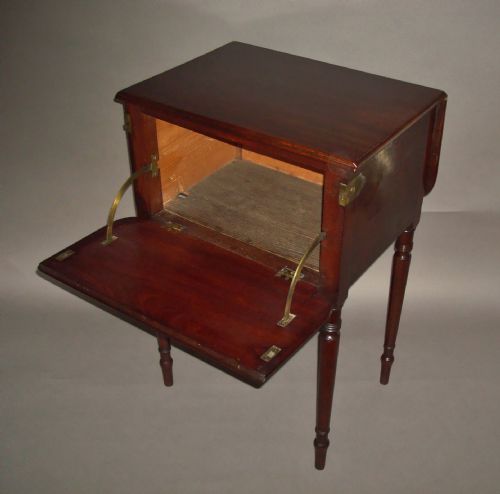 A RARE REGENCY MAHOGANY DECEPTION TABLE - ADDITIONAL PHOTO 8