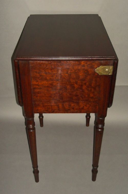 A RARE REGENCY MAHOGANY DECEPTION TABLE - ADDITIONAL PHOTO 5