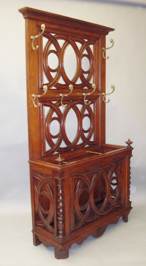 A STYLISH 19TH CENTURY OAK HALL STAND - ADDITIONAL PHOTO 4