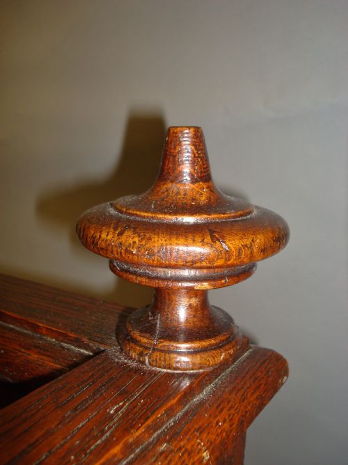 A STYLISH 19TH CENTURY OAK HALL STAND - ADDITIONAL PHOTO 8