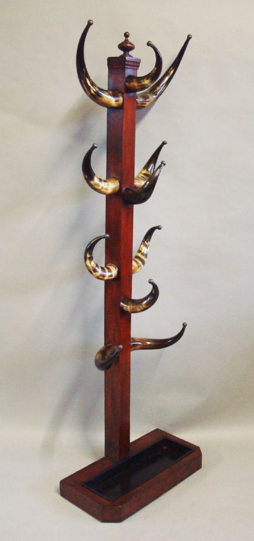 19TH CENTURY OAK HALL STAND WITH COW HORNS - ADDITIONAL PHOTO 1