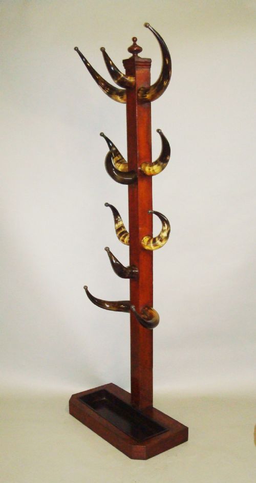 19TH CENTURY OAK HALL STAND WITH COW HORNS - ADDITIONAL PHOTO 2
