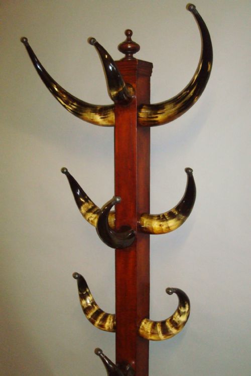 19TH CENTURY OAK HALL STAND WITH COW HORNS - ADDITIONAL PHOTO 4