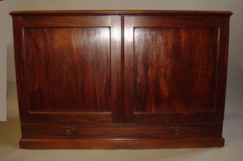 George III Mahogany Gillows Folio Cabinet