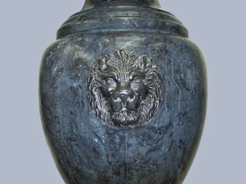 EARLY C20TH PAIR OF SCAGLIOLA URNS - ADDITIONAL PHOTO 12