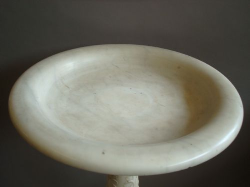 EARLY C19TH ITALIAN CARVED MARBLE TAZZA ON PEDESTAL - ADDITIONAL PHOTO 10