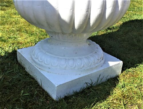 C19TH LARGE CAST IRON GARDEN URNS - ADDITIONAL PHOTO 10