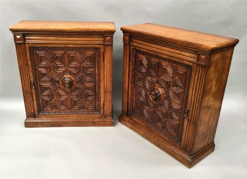 Late C19th Pair of Oak Side Cabinets / Bookcases