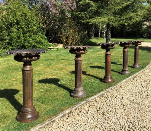 Late C19th Set of 5 Stylish Cast Iron Garden Urns / Planters