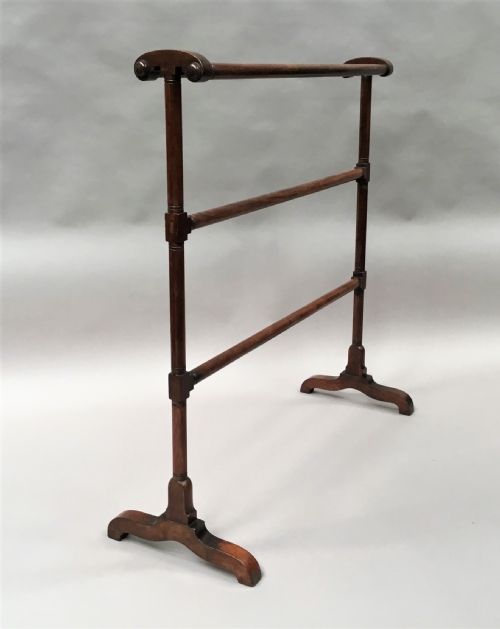 REGENCY MAHOGANY CLOTHES TOWEL RAIL OF GENEROUS PROPORTIONS ATTRIBUTED TO GILLOWS - ADDITIONAL PHOTO 2