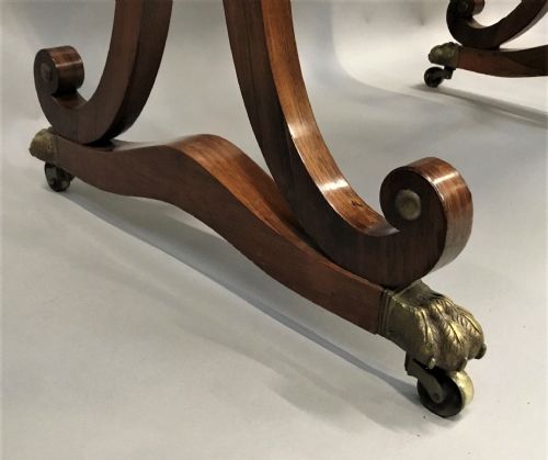 A SMART REGENCY ROSEWOOD BRASS MOUNTED CENTRE TABLE - ADDITIONAL PHOTO 9