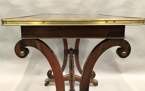 A SMART REGENCY ROSEWOOD BRASS MOUNTED CENTRE TABLE - ADDITIONAL PHOTO 12