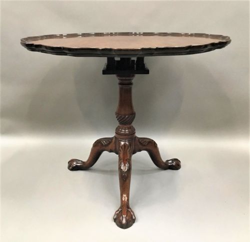 GEORGE III MAHOGANY PIECRUST TRIPOD TABLE IN THE MANNER OF CHIPPENDALE - ADDITIONAL PHOTO 4
