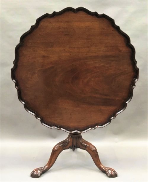 GEORGE III MAHOGANY PIECRUST TRIPOD TABLE IN THE MANNER OF CHIPPENDALE - ADDITIONAL PHOTO 1