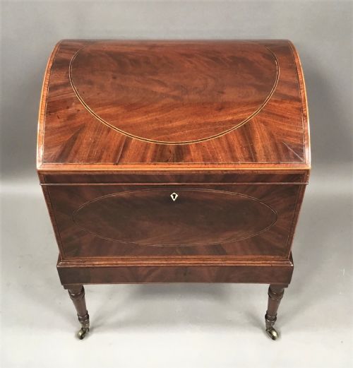 A FINE GEORGE III SHERATON MAHOGANY CELLARETTE - ADDITIONAL PHOTO 3