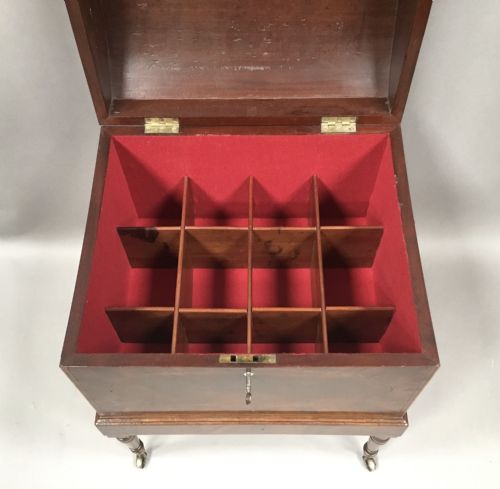 A FINE GEORGE III SHERATON MAHOGANY CELLARETTE - ADDITIONAL PHOTO 5