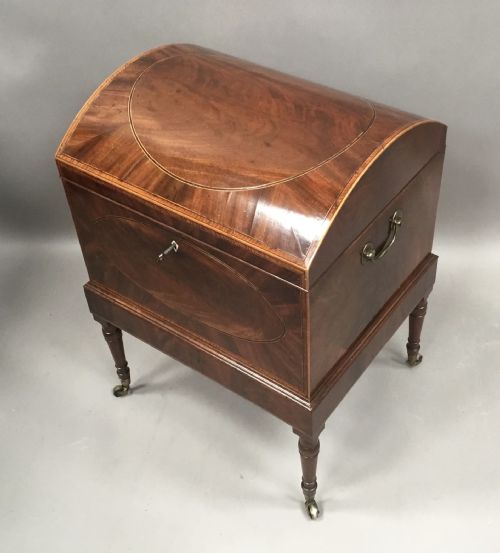 A FINE GEORGE III SHERATON MAHOGANY CELLARETTE - ADDITIONAL PHOTO 16