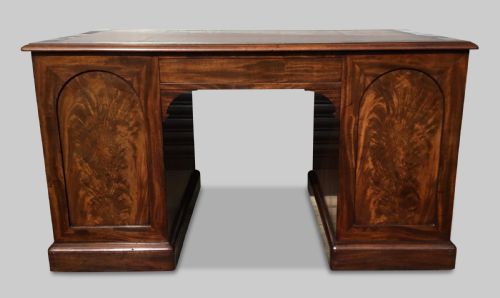 EXCEPTIONAL LATE REGENCY GILLOWS MAHOGANY PEDESTAL DESK BY THOMAS MYERS OF GILLOWS - ADDITIONAL PHOTO 2