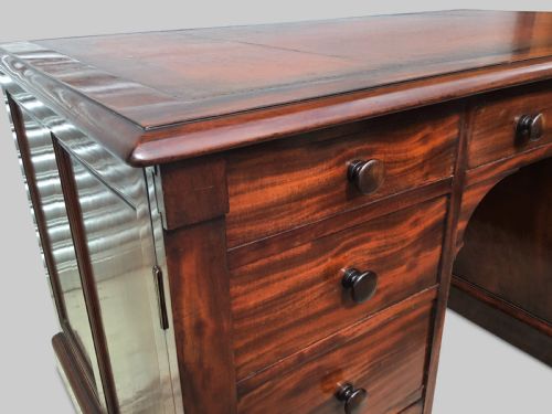 EXCEPTIONAL LATE REGENCY GILLOWS MAHOGANY PEDESTAL DESK BY THOMAS MYERS OF GILLOWS - ADDITIONAL PHOTO 10