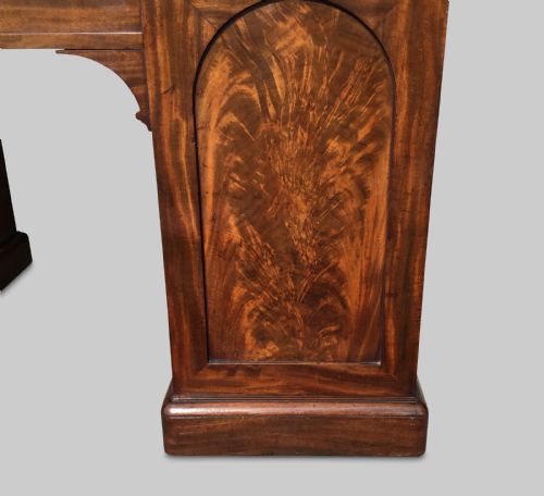EXCEPTIONAL LATE REGENCY GILLOWS MAHOGANY PEDESTAL DESK BY THOMAS MYERS OF GILLOWS - ADDITIONAL PHOTO 19