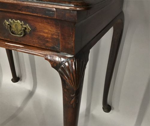 GEORGE II IRISH WALNUT SIDE TABLE - ADDITIONAL PHOTO 10