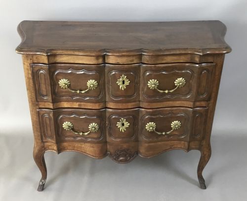 C18th French Provincial Walnut Serpentine Commode; of Desirable Neat Proportions
