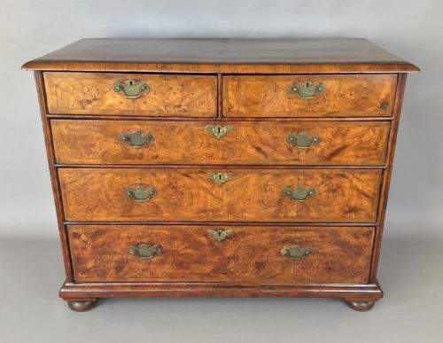 C18th Queen Anne Walnut Chest of Drawers; Excellent Colour and Good Proportions
