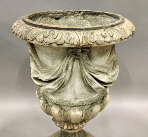 LARGE REGENCY NEOCLASSICAL PLASTER URN OF CAMPANA FORM - ADDITIONAL PHOTO 6