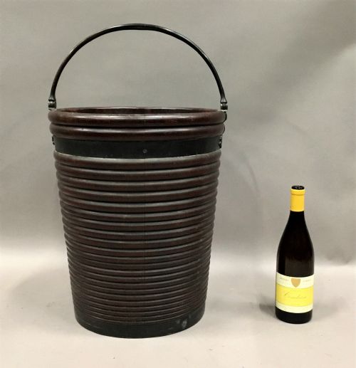 C18TH IRISH MAHOGANY LARGE PEAT BUCKET OF RARE RIBBED FORM IN ORIGINAL UNTOUCHED CONDITION - ADDITIONAL PHOTO 3